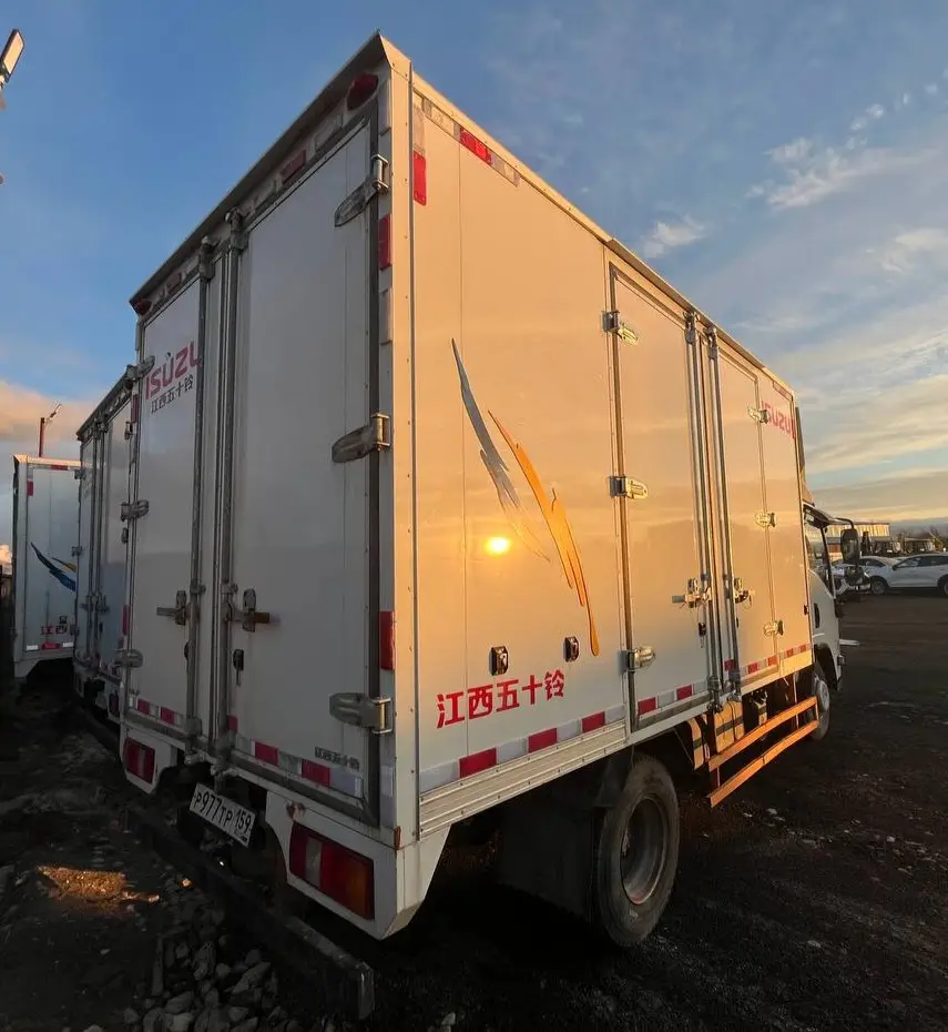 ISUZU ELF 4.5 (EC7) 4x2 Изотермический/рефрижератор, фото 3