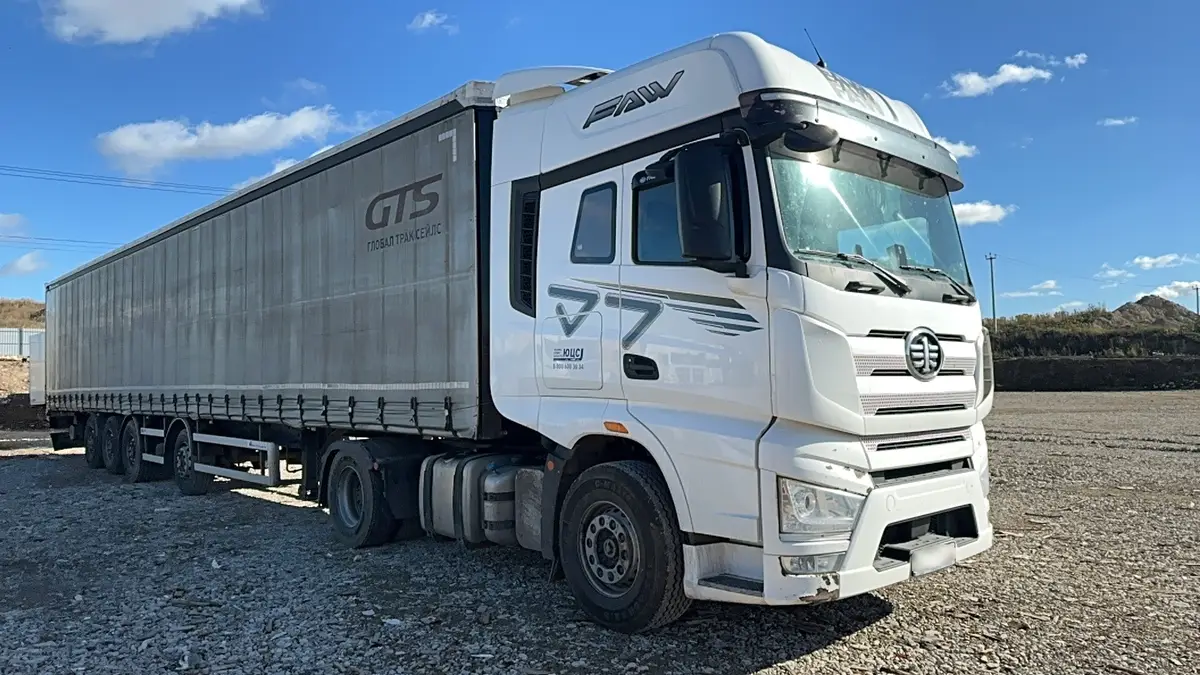 FAW J7 4x2 Седельный тягач, фото 2