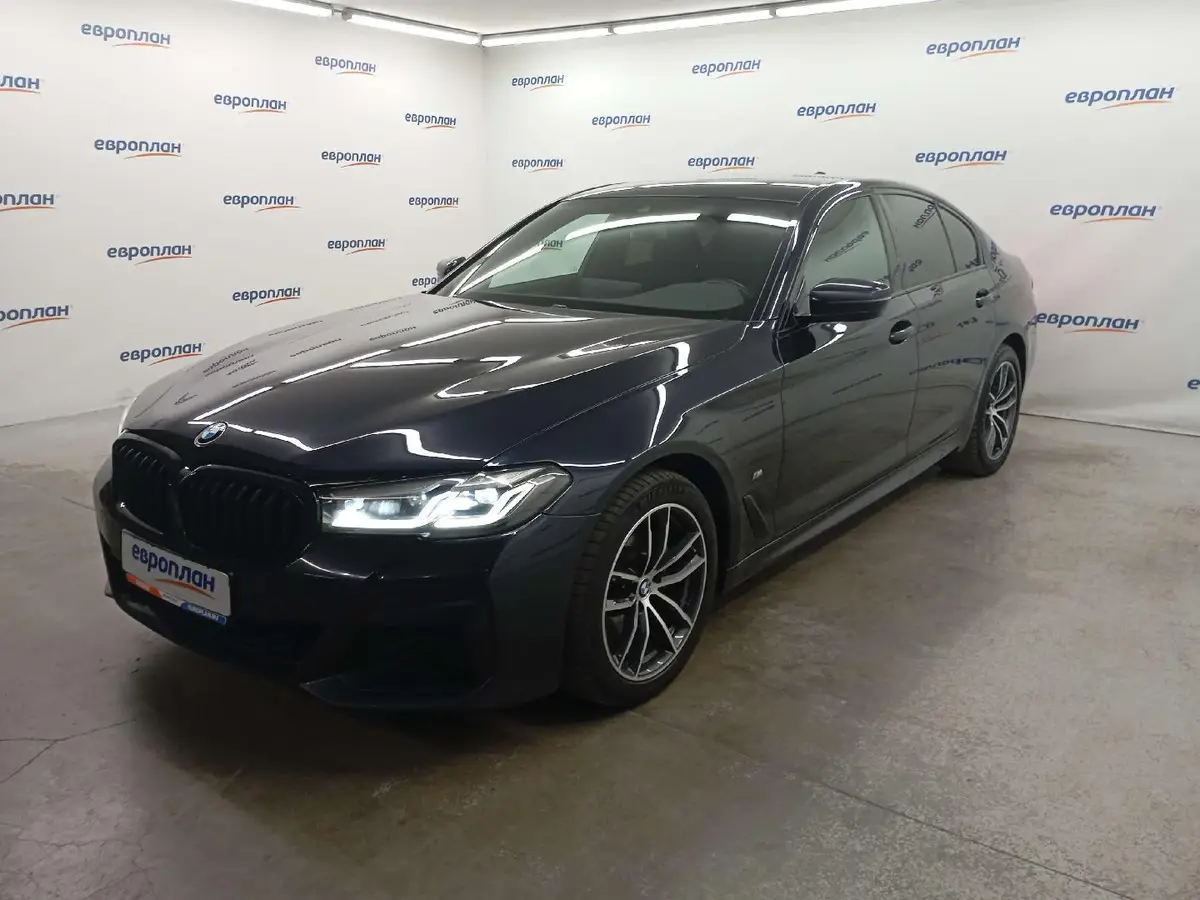 BMW 5 серия 520д полный привод М Спорт Пьюр, фото 2