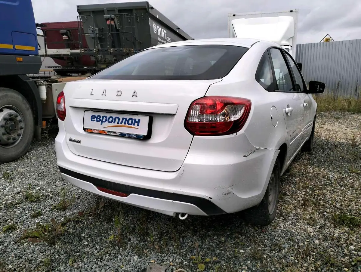 LADA Granta лифтбек, фото 3