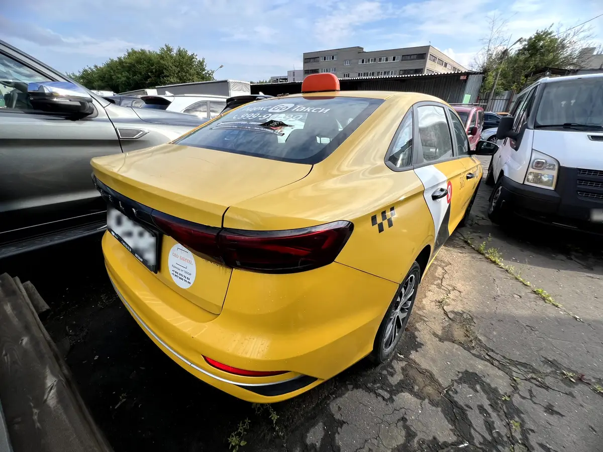 Geely EMGRAND, фото 3