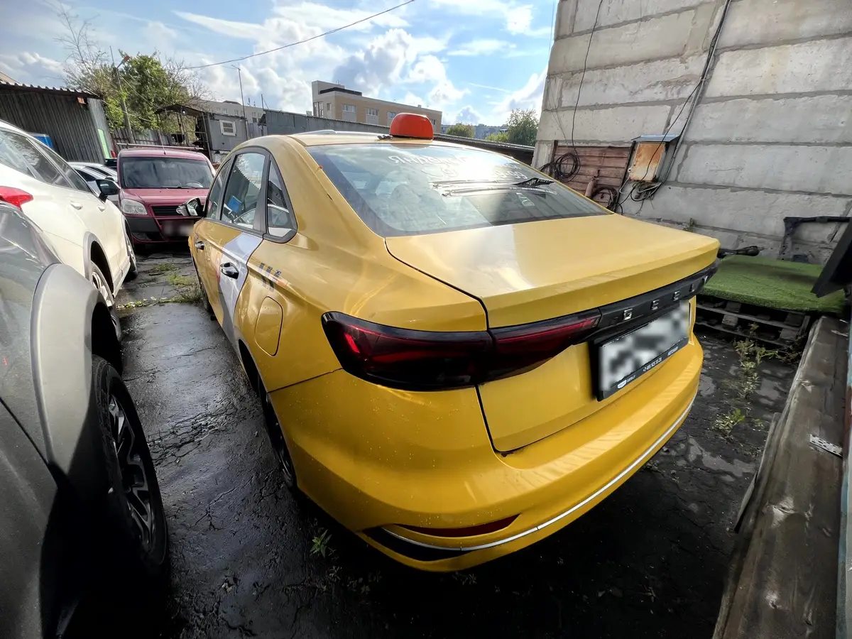 Geely EMGRAND, фото 4