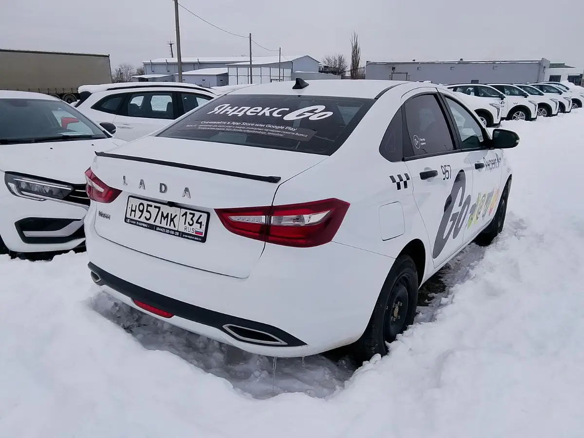 LADA Vesta седан, фото 2