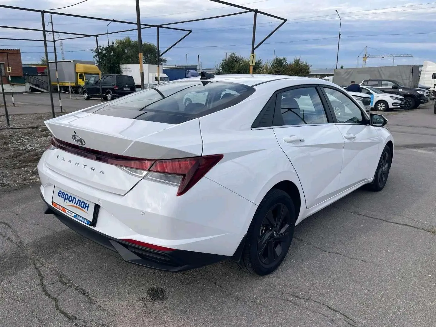 Hyundai Elantra Актив 1.6 АТ, фото 3