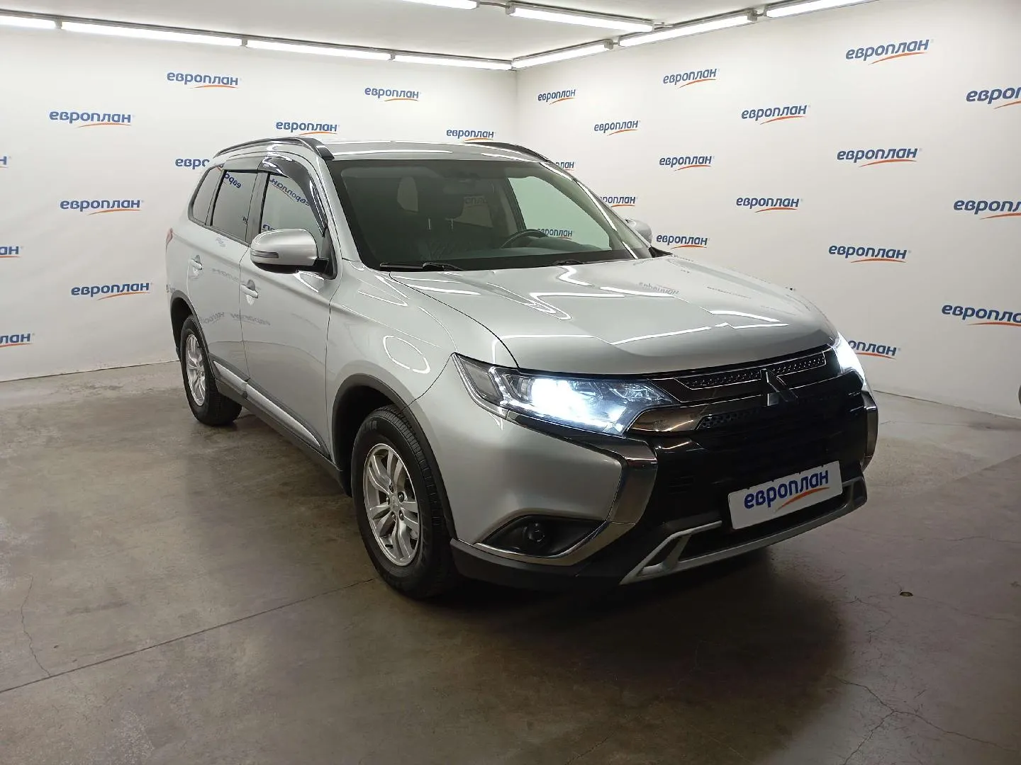 Mitsubishi Outlander Инвайт 2.0 Вариатор полный привод, фото 2