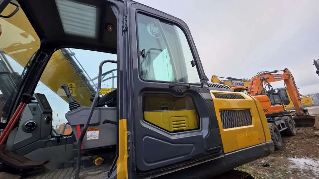 XCMG XE180* Экскаватор, фото 5