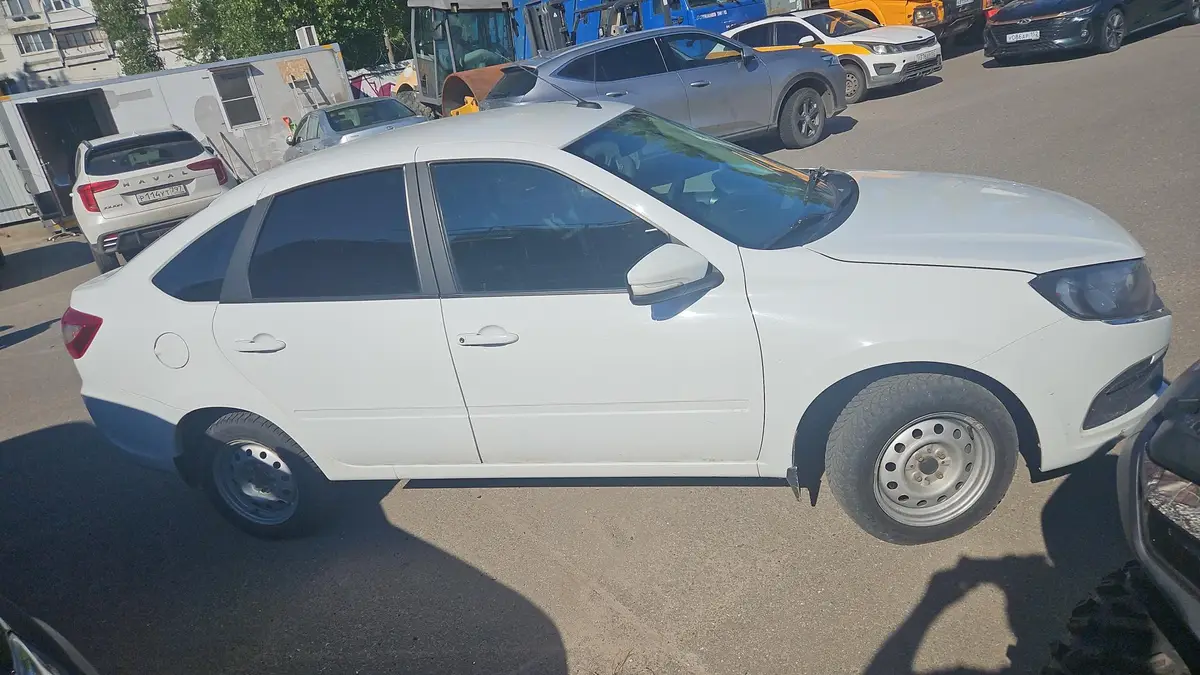 LADA Granta лифтбек Классик 24 Кондиционер 1.6 90 л.с. МТ, фото 2