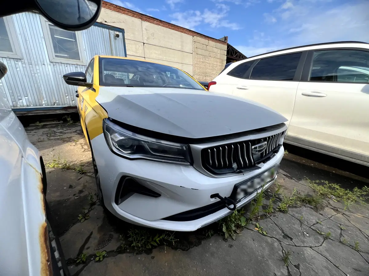 Geely EMGRAND, фото 2