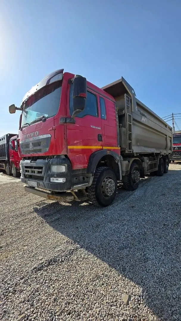 HOWO T5G 8x4 Самосвал, фото 3