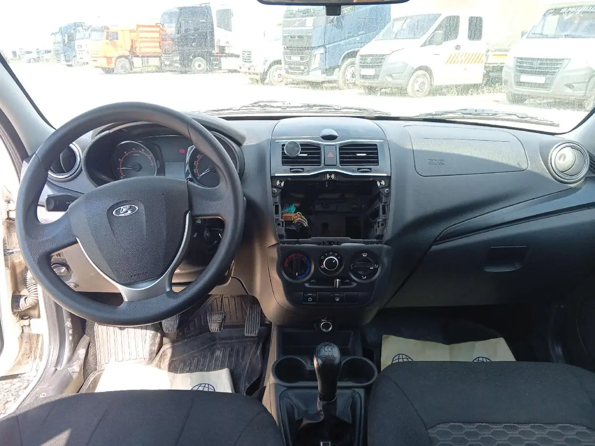 LADA Granta лифтбек, фото 5