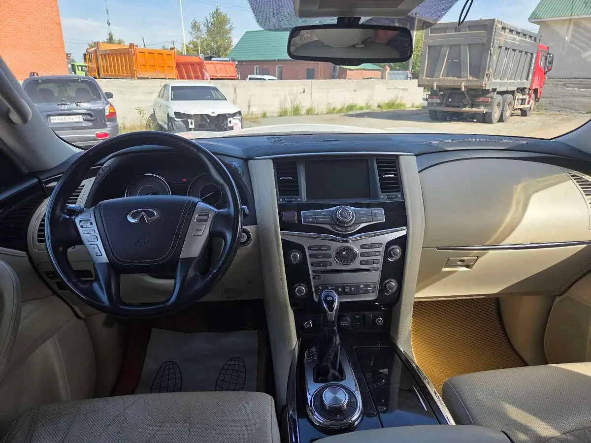 Infiniti QX80 5.6 ЛЮКС Сенсори 8 мест, фото 5