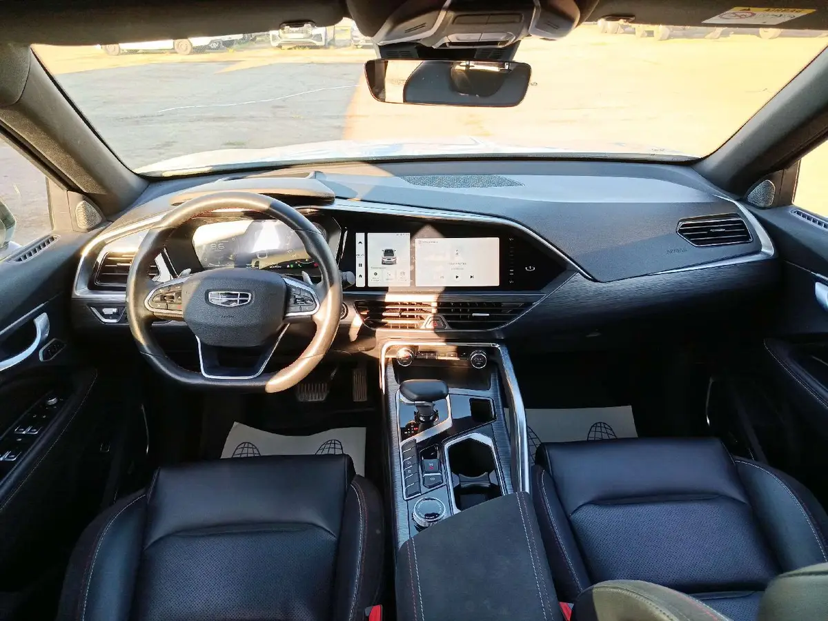 Geely Tugella Флагшип Спорт 2.0Т 238 л.с. АТ полный привод, фото 5