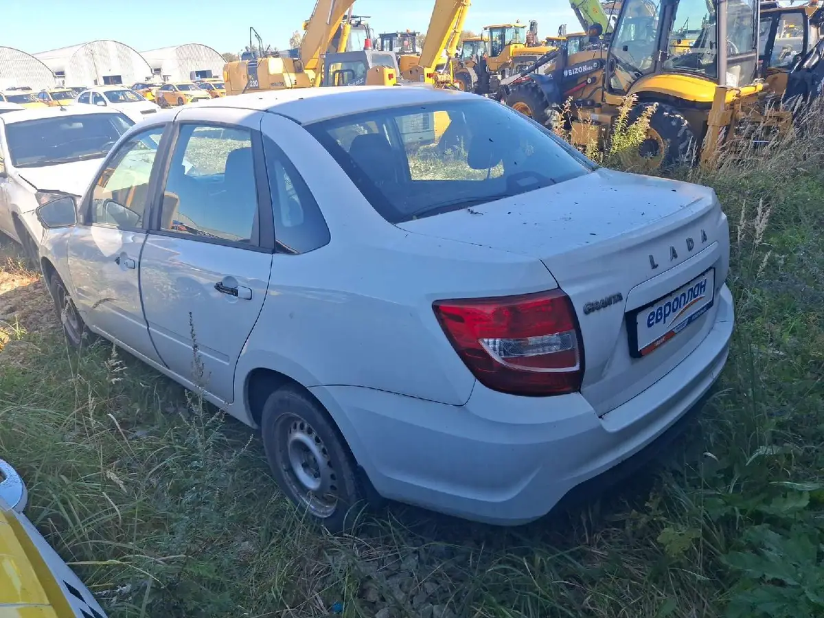 LADA Granta седан Классик 24 Кондиционер 1.6 90 л.с. МТ, фото 4