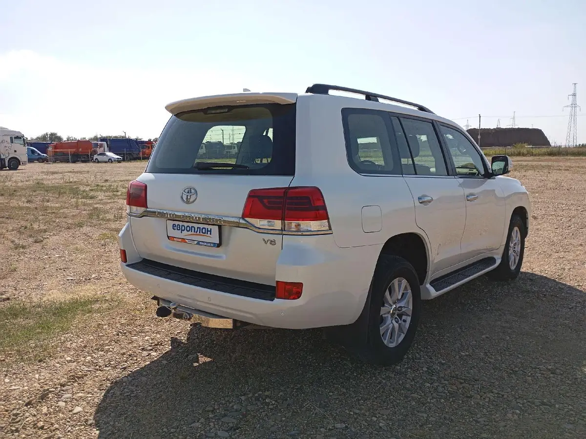 Toyota Land Cruiser 200, фото 3