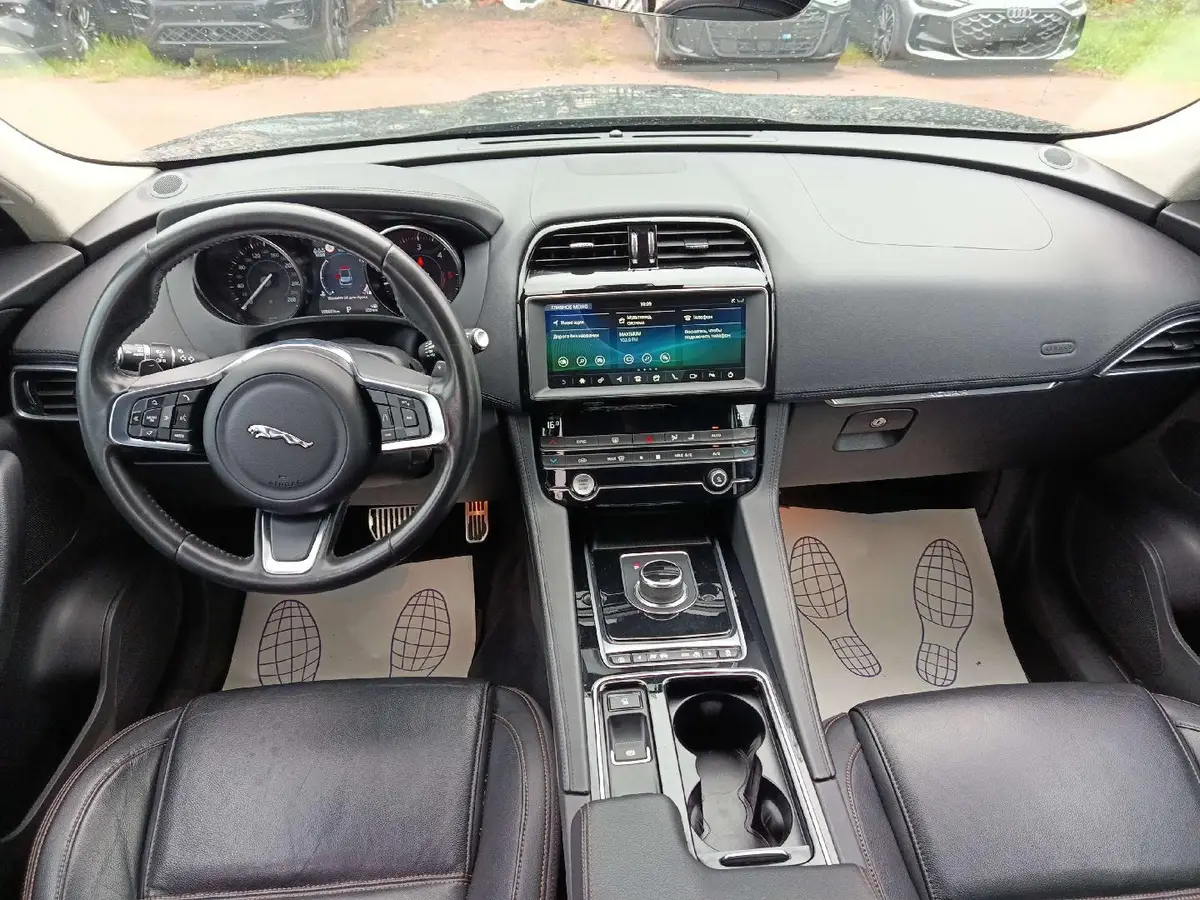 Jaguar F-Pace 2.0D Prestige auto 4WD, фото 5