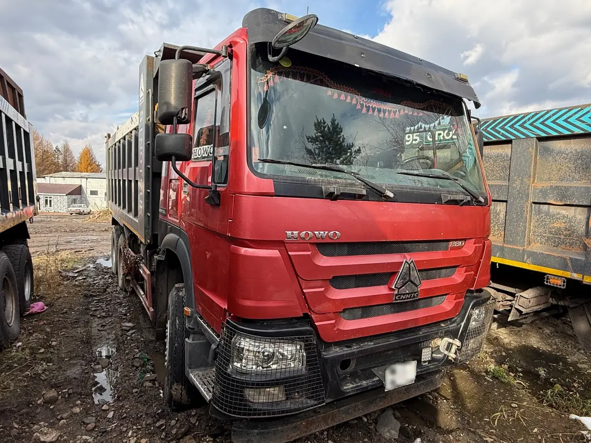 HOWO ZZ* 6x4 Самосвал, фото 2