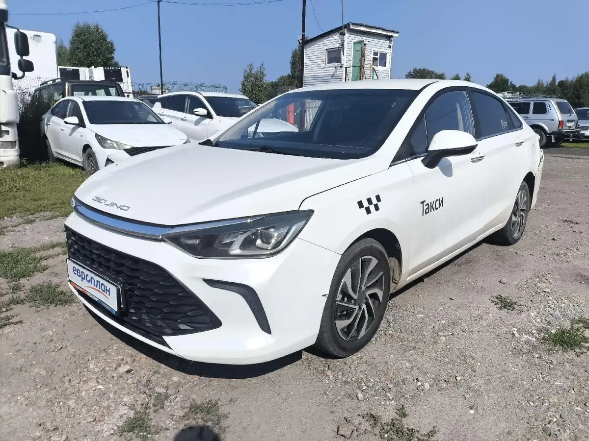 BAIC Ю5 Плюс (U5 Plus), фото 2