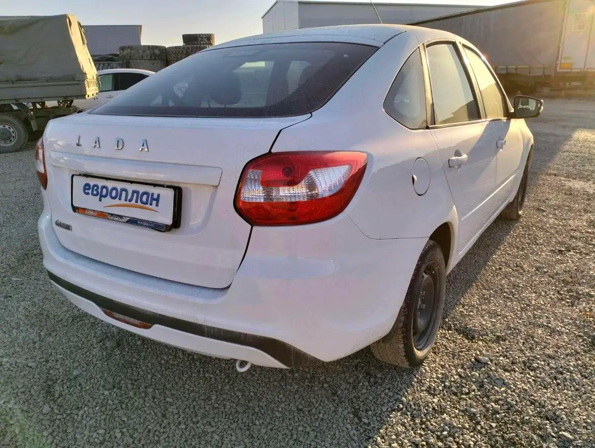 LADA Granta лифтбек, фото 3