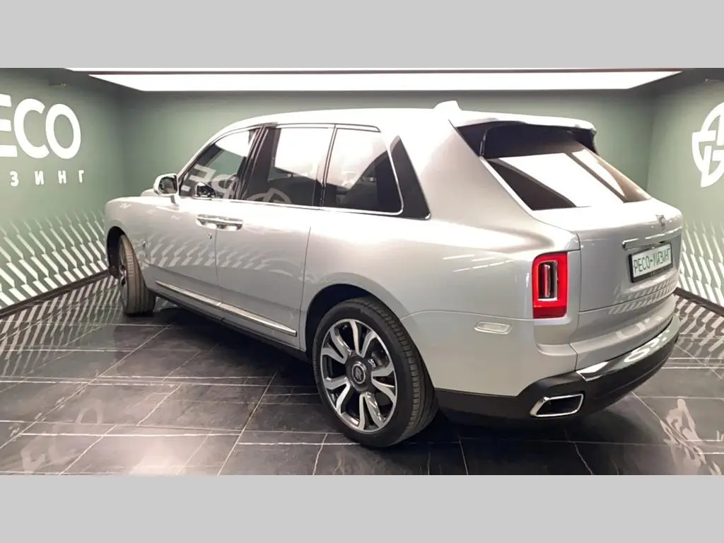 Rolls-Royce CULLINAN, фото 3