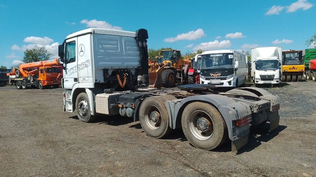 Mercedes-Benz Actros 6x4 Седельный тягач, фото 4