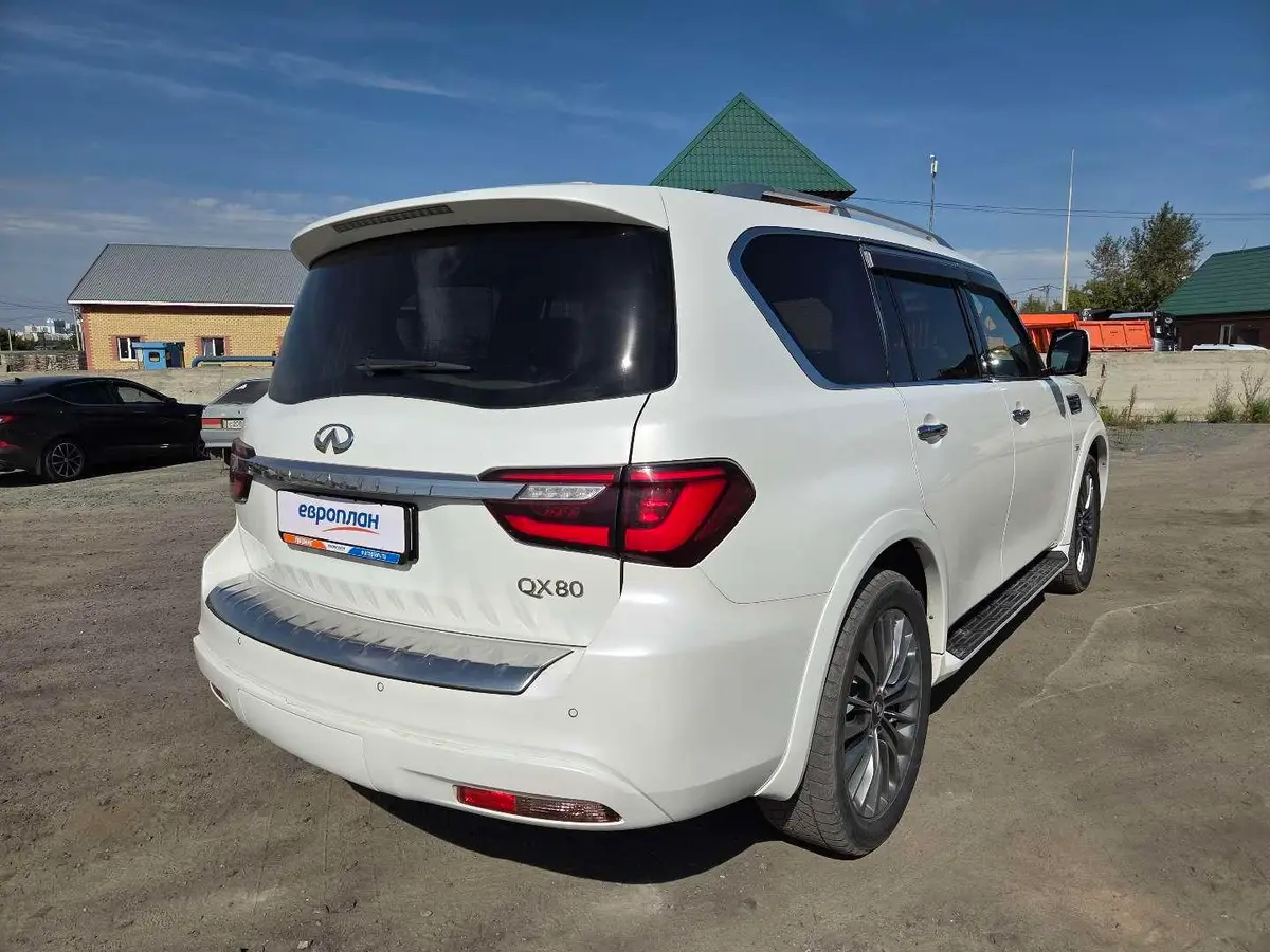 Infiniti QX80 5.6 ЛЮКС Сенсори 8 мест, фото 3