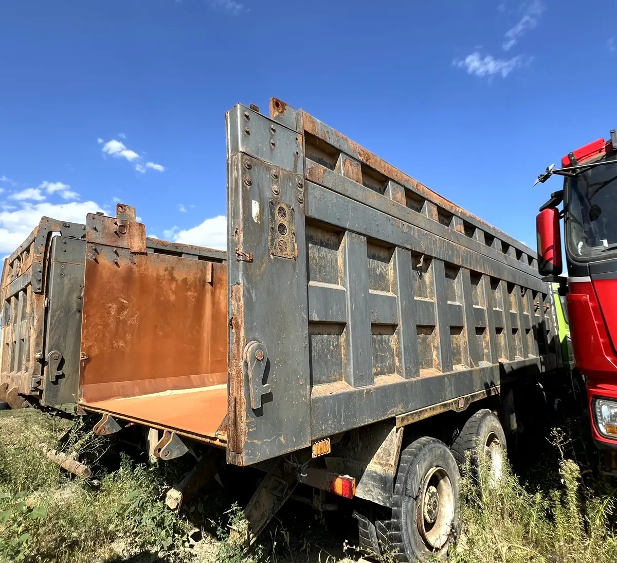 Shacman SX* 8x4 Самосвал, фото 3