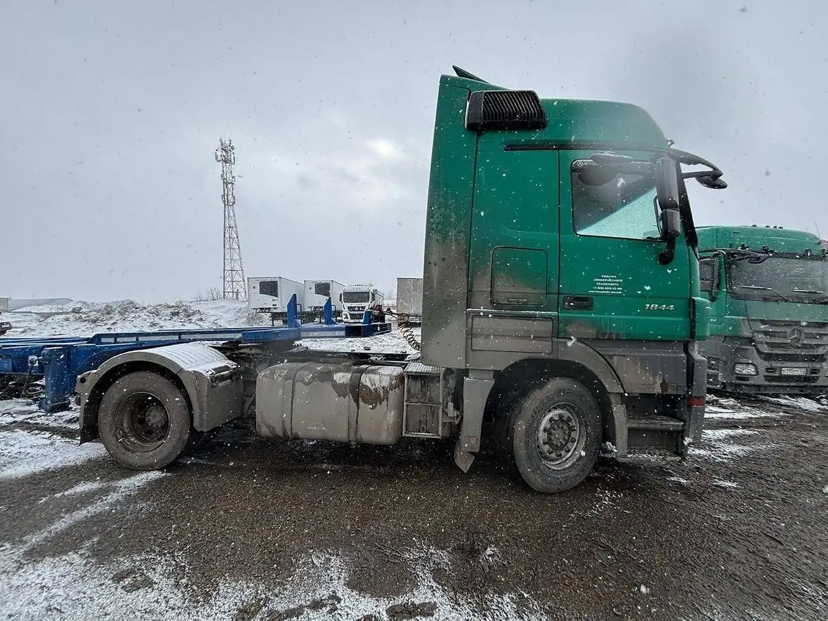 Mercedes-Benz ACTROS 4x2 Седельный тягач, фото 5