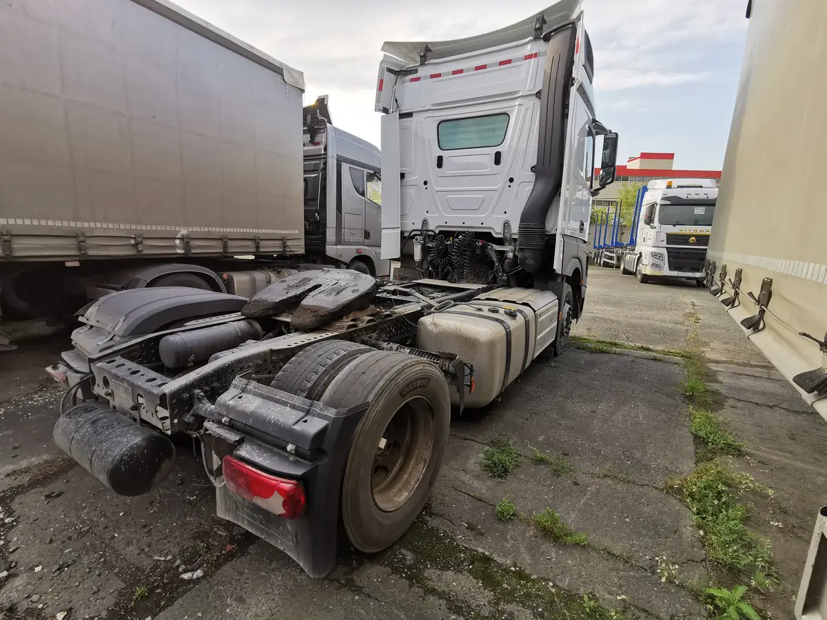 Mercedes-Benz Actros 4x2 Седельный тягач, фото 3