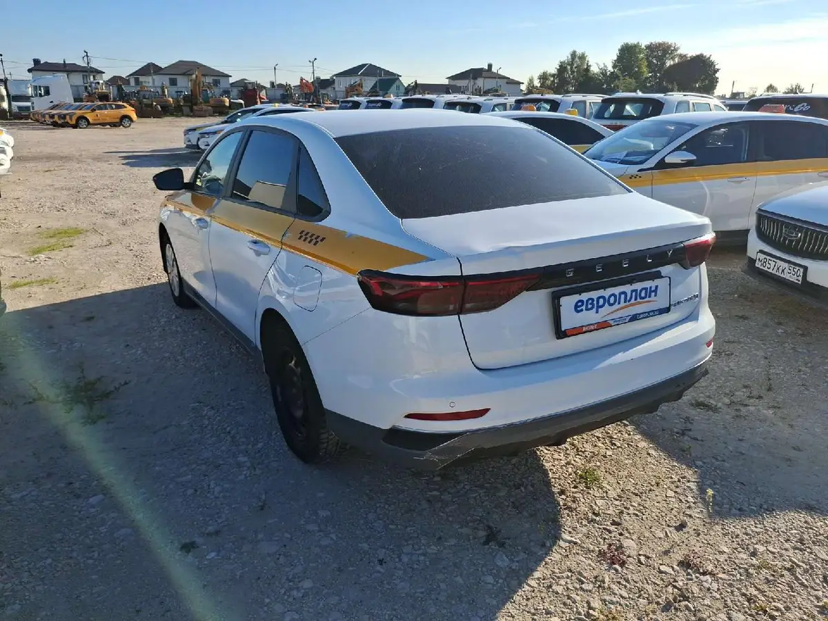 Geely Emgrand, фото 4