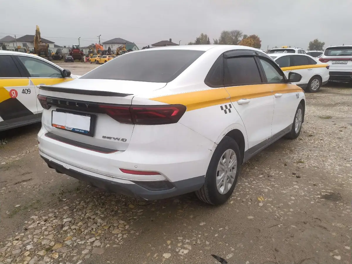 Geely Emgrand Комфорт 1.5 АТ, фото 3