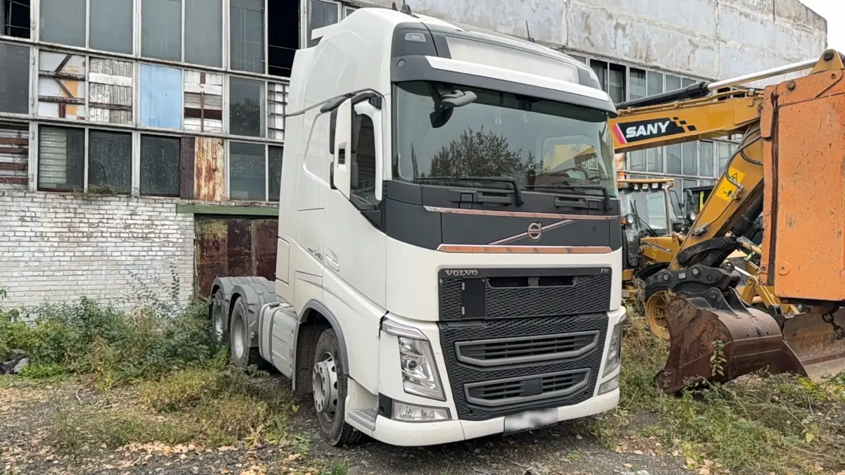 Volvo FH 6x2 Седельный тягач, фото 2