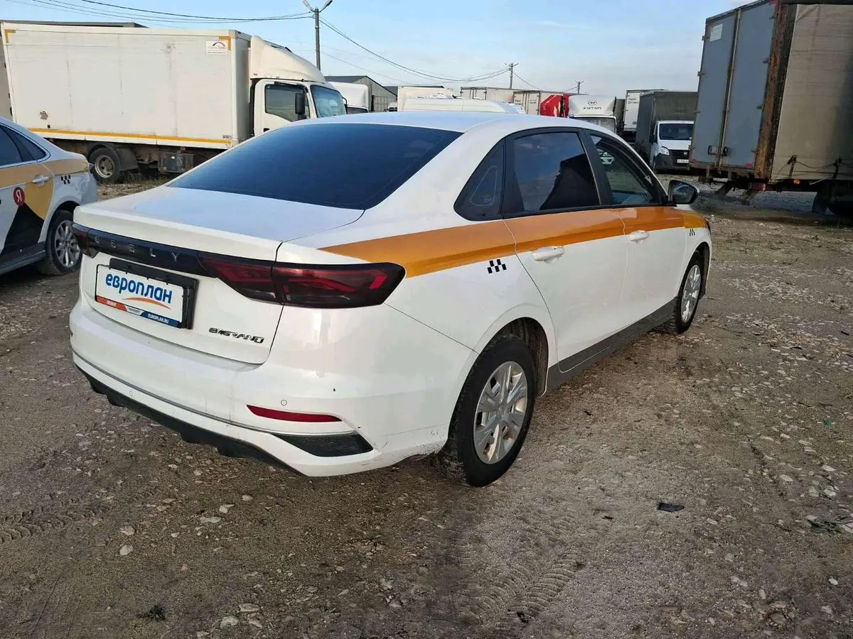 Geely Emgrand, фото 3