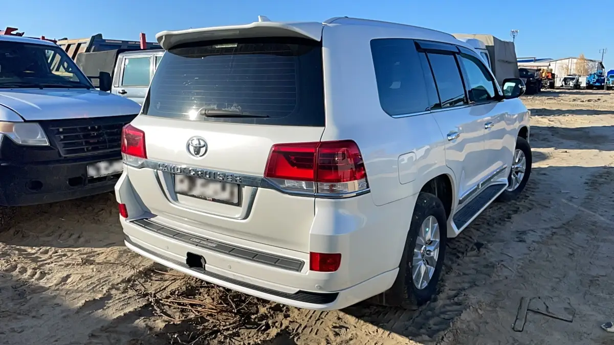 Toyota Land Cruiser 200, фото 3