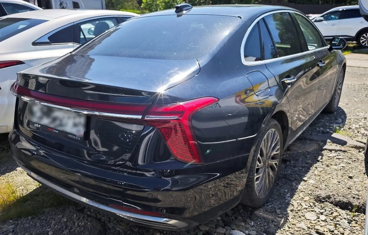 Hongqi H5, фото 3