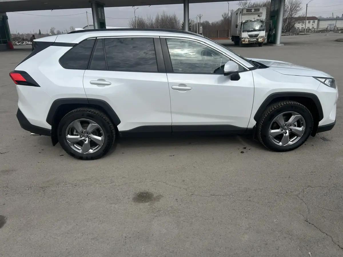 Toyota RAV4, фото 4