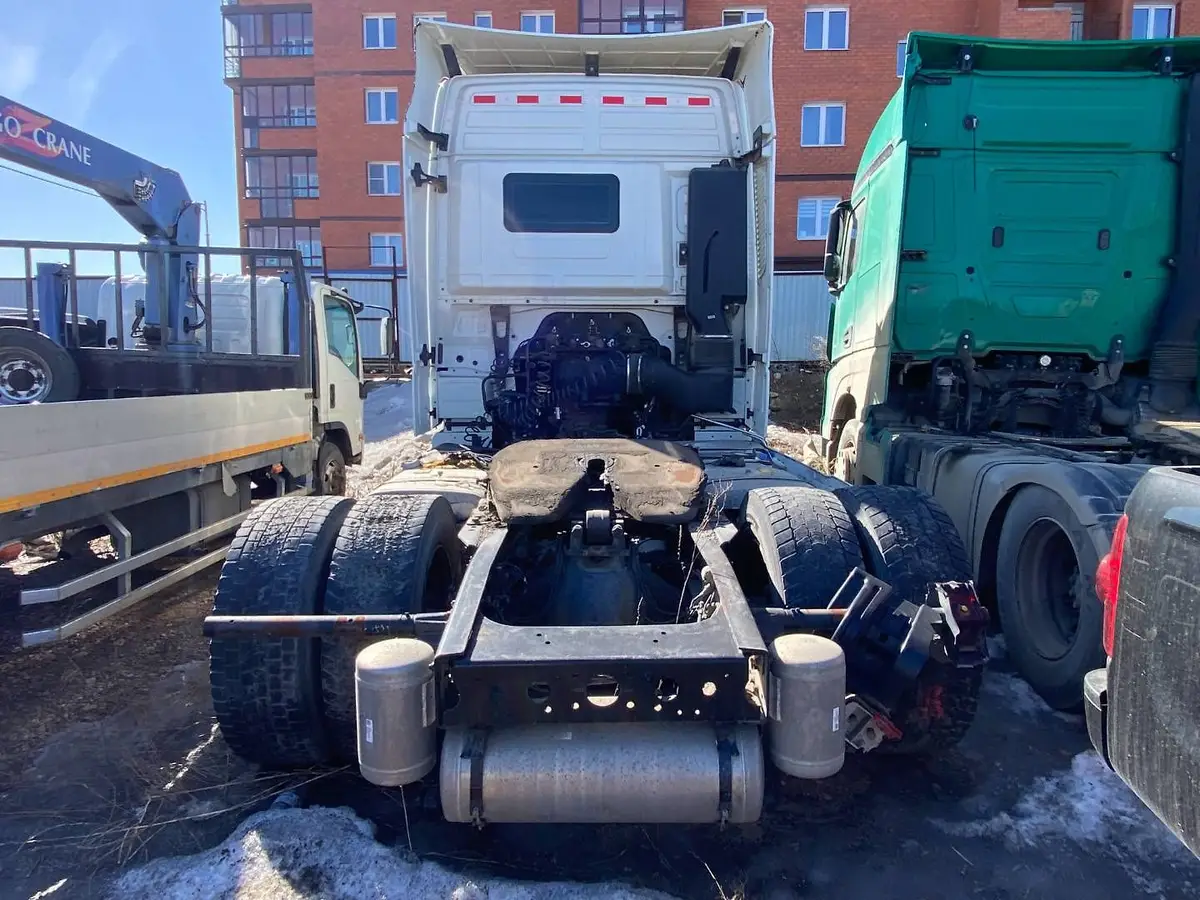 Foton AUMAN 4x2 Седельный тягач, фото 4