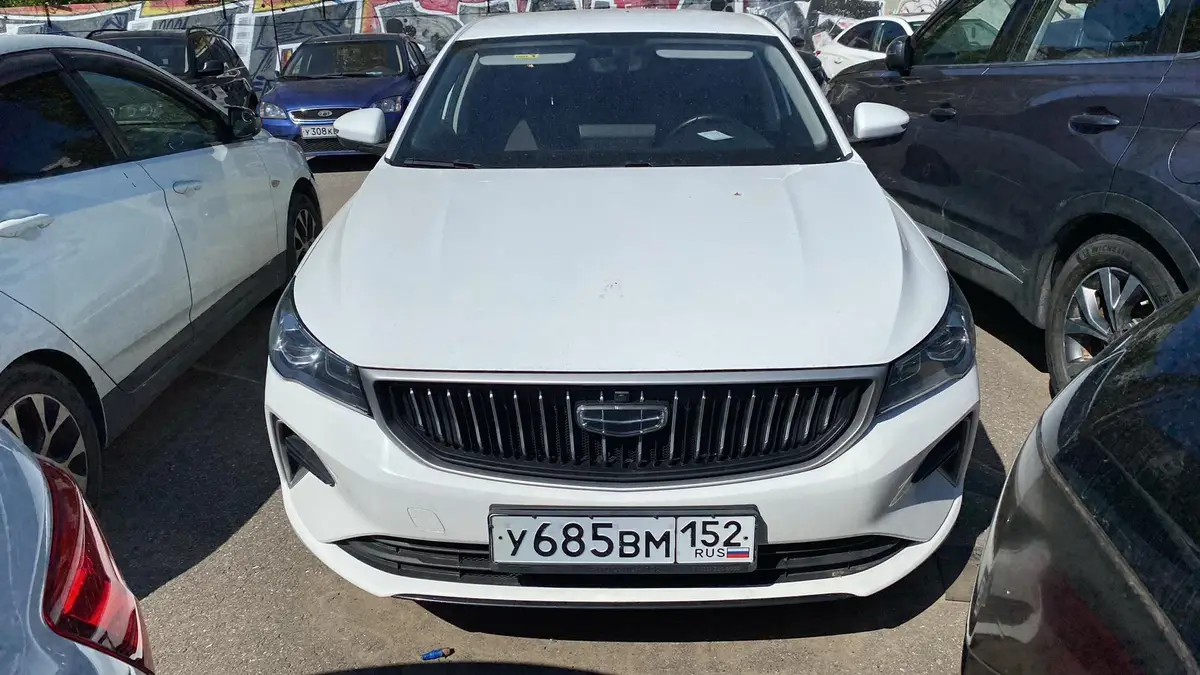 Geely Emgrand Люкс 1.5 АТ, фото 2