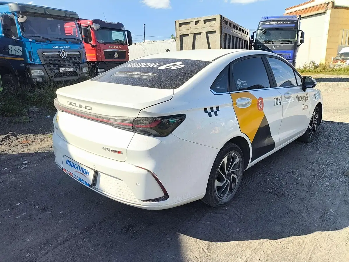 BAIC Ю5 Плюс (U5 Plus), фото 3