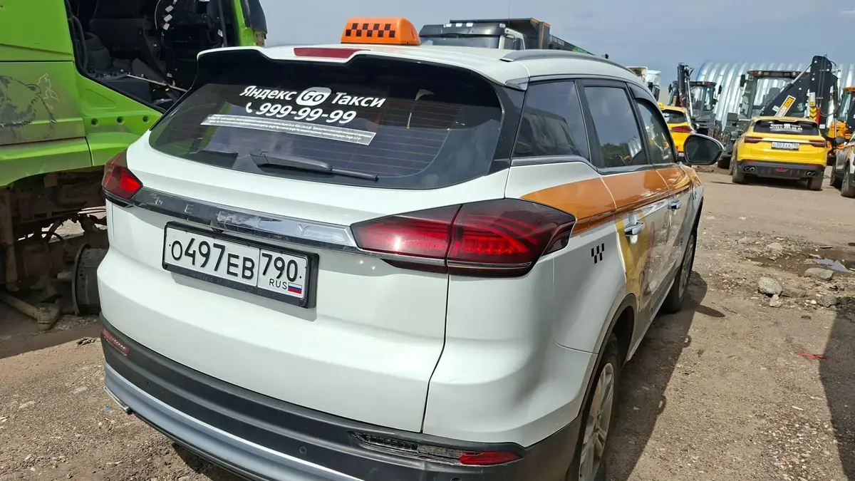 Geely Atlas Pro Комфорт 1.5Т 150 л.с. АТ, фото 3