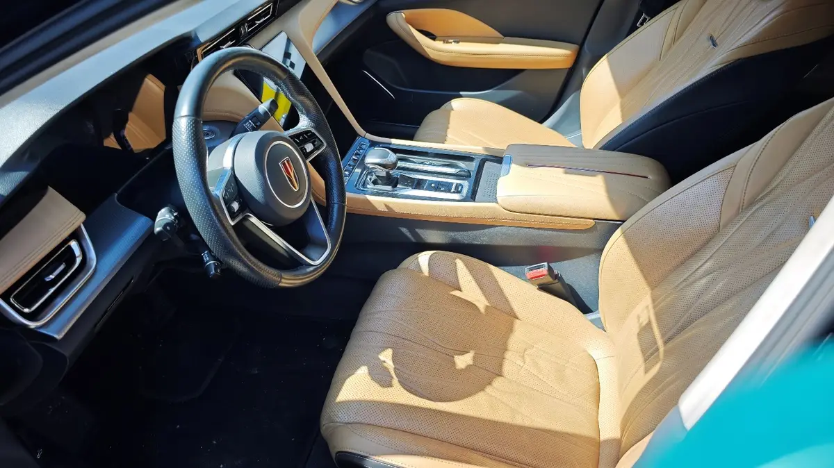 Hongqi H5, фото 5