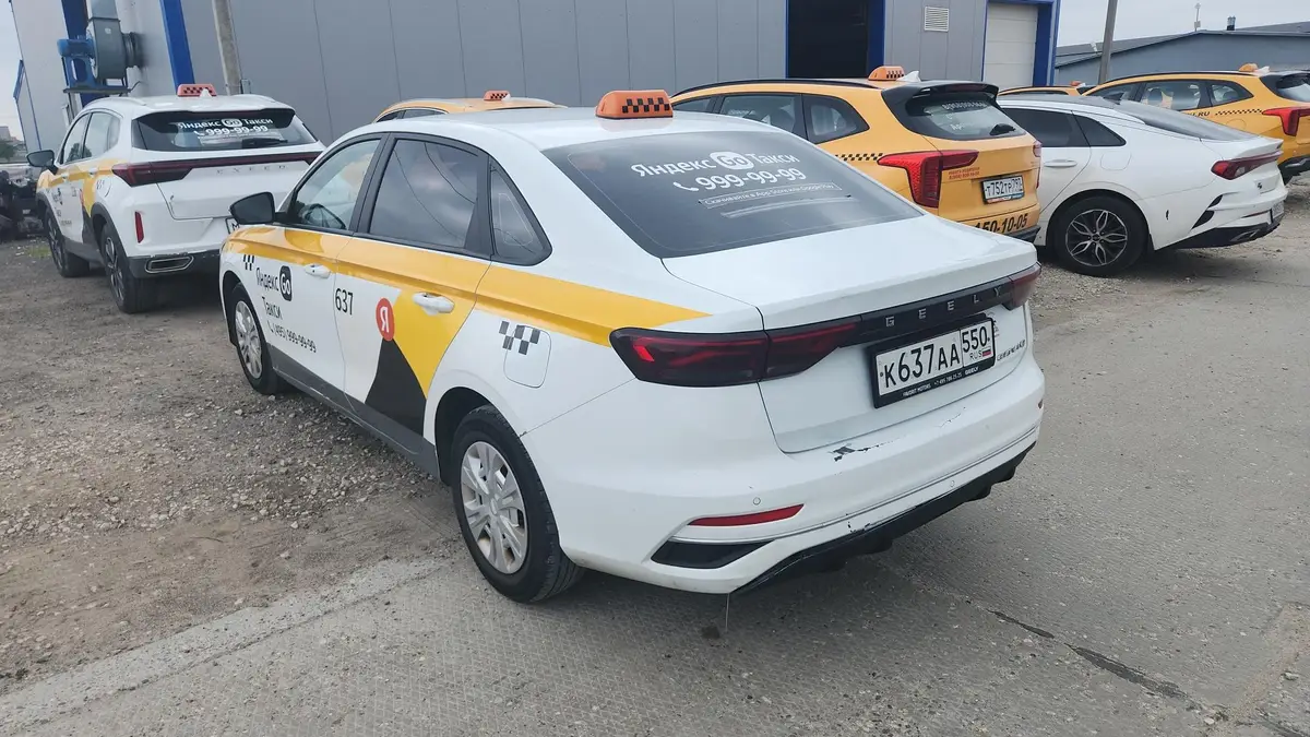 Geely Emgrand Комфорт 1.5 АТ, фото 4