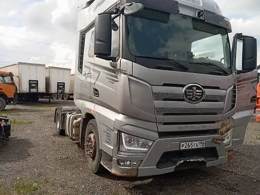 FAW J7 4x2 Седельный тягач, фото 2