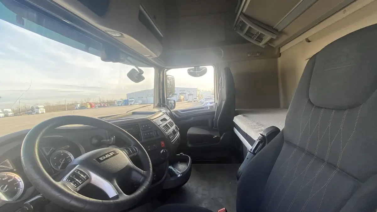DAF XF 4x2 Седельный тягач, фото 5