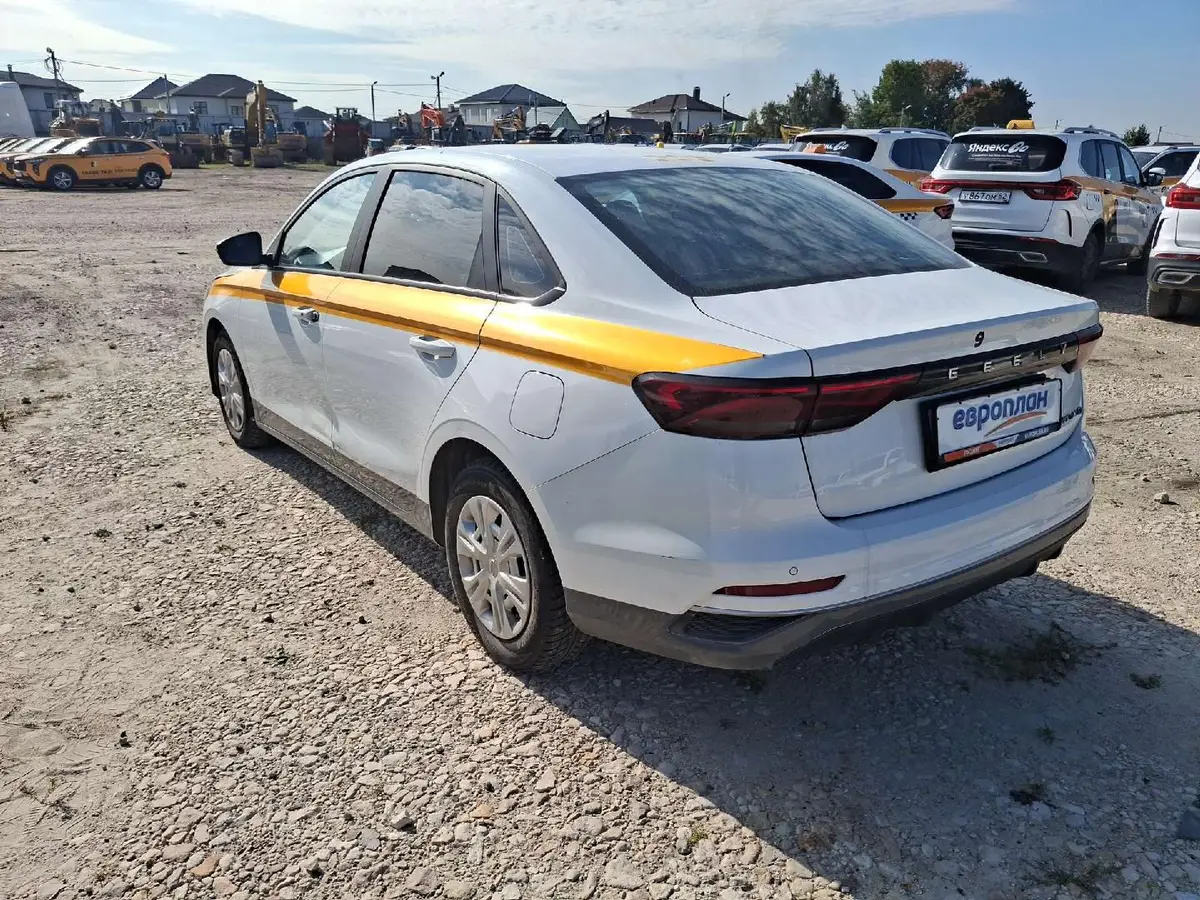 Geely Emgrand, фото 4