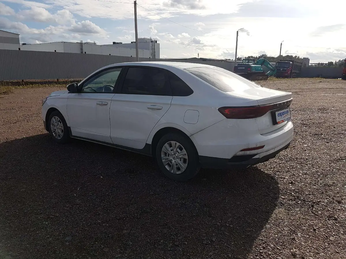 Geely Emgrand, фото 4