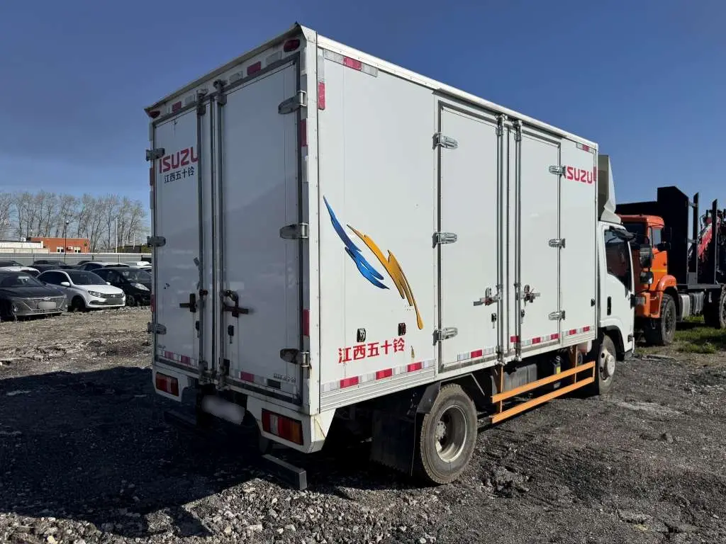 ISUZU ELF 4.5 (EC7) 4x2 Изотермический/рефрижератор, фото 3
