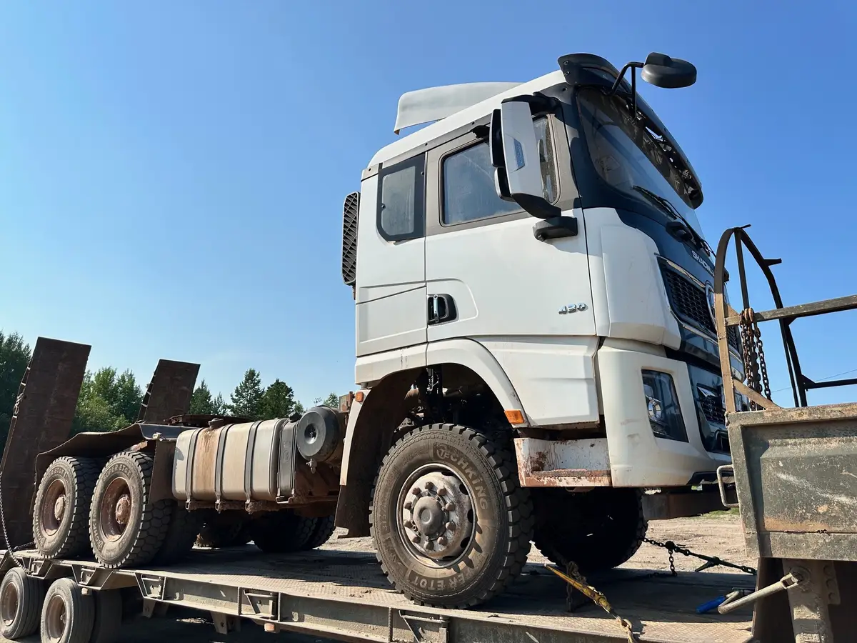 Shacman SX* 6x6 Седельный тягач, фото 2