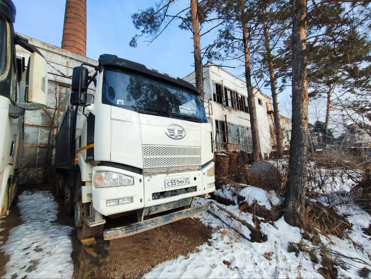 FAW CA 3310 8x4 Самосвал, фото 2