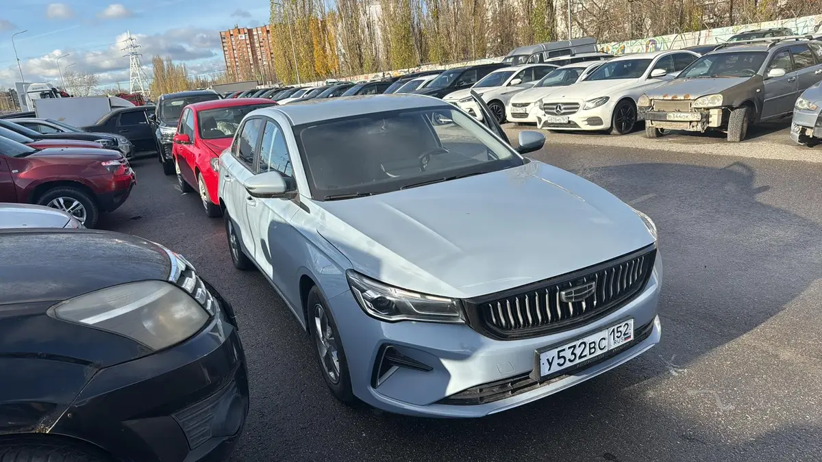 Geely Emgrand Люкс 1.5 АТ, фото 2