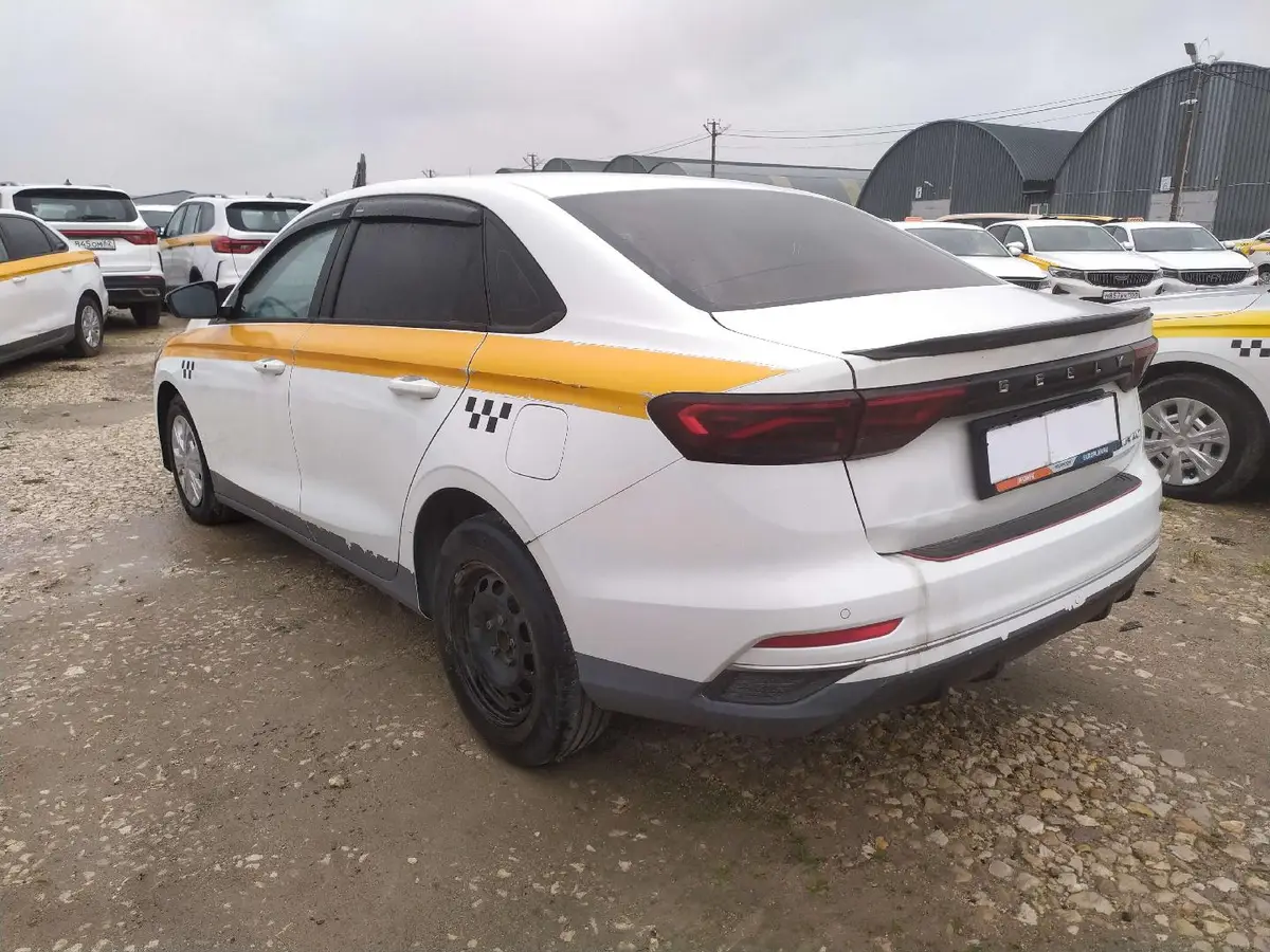 Geely Emgrand Комфорт 1.5 АТ, фото 4